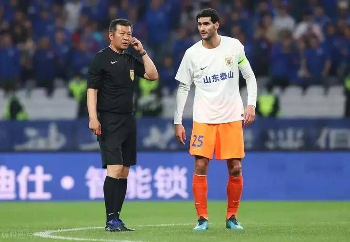 美女露久久